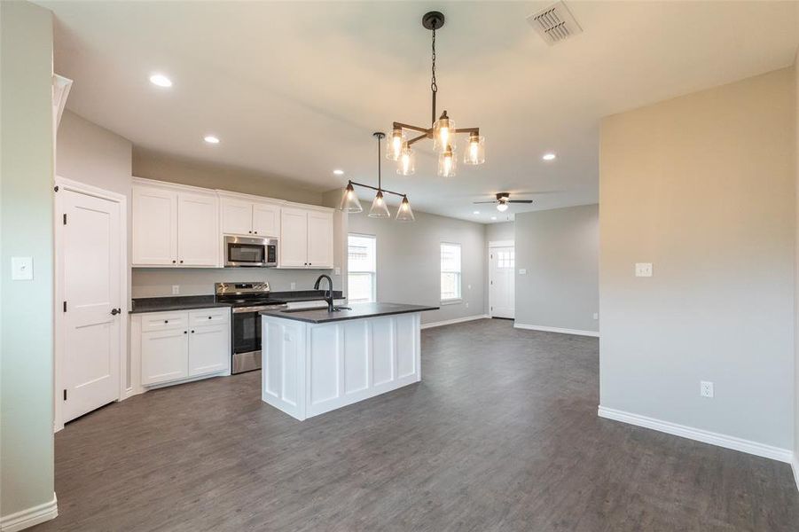 Furnished interior view inside a new home in , Abilene (Image 8).