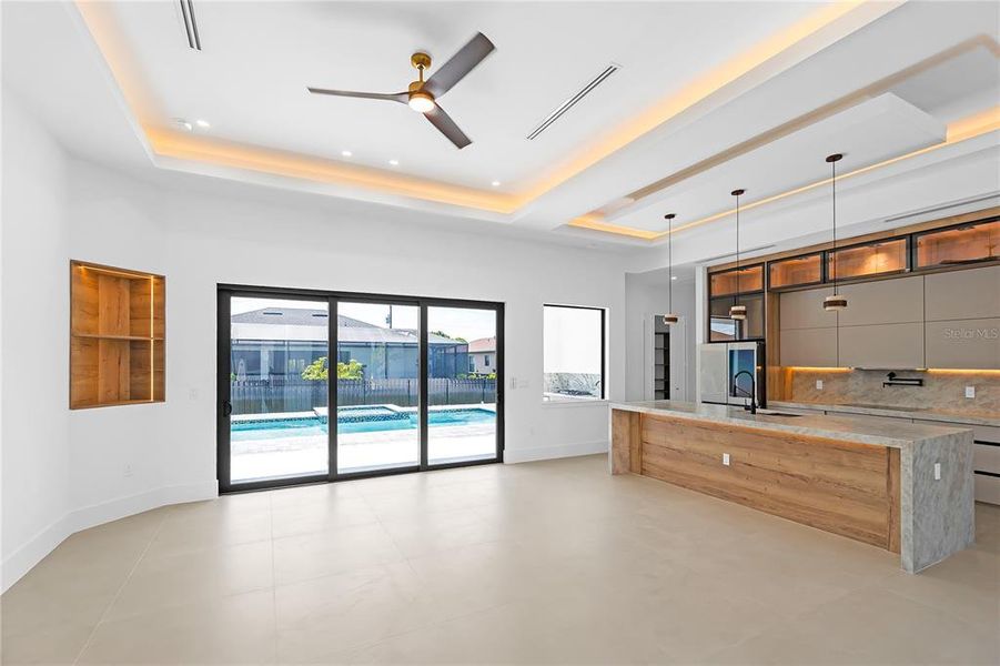 Spacious, unfurnished interior of a new home in , Cape Coral (Image 25).