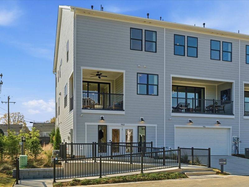 Representative exterior details of a home built from the Aster by Tri Pointe Homes in Ross Farms, Charlotte (Image 26).