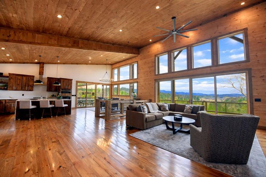 Community amenities in , Blue Ridge (Image 43). Community amenities in , Blue Ridge (Image 43).