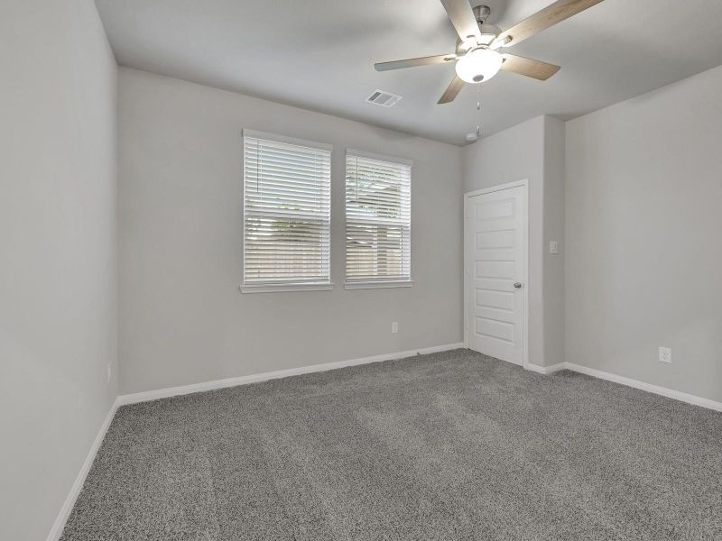 Photo is not of the actual home, but is an inspirational photo of builder’s model home and may depict options, furnishings, and/or decorator features that are not included Photo is not of the actual home, but is an inspirational photo of builder’s model home and may depict options, furnishings, and/or decorator features that are not included