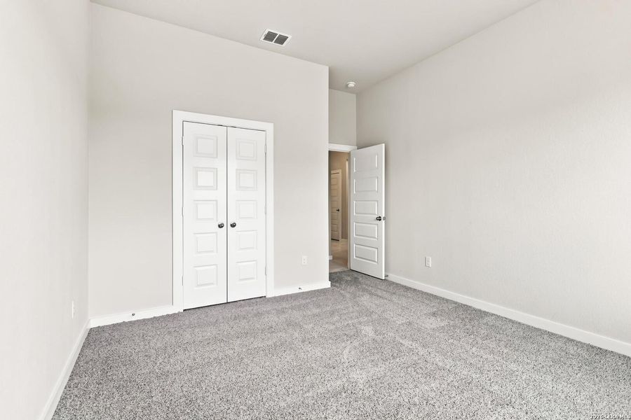 Spacious, unfurnished interior of a new home in Cordova Crossing, Seguin (Image 30).