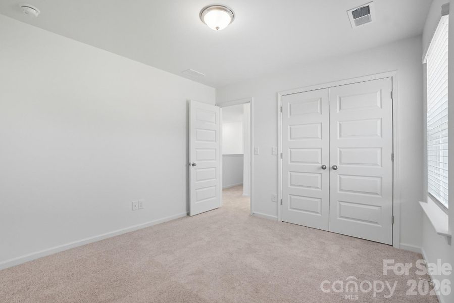 Spacious, unfurnished interior of a new home in Bellina, York (Image 29).