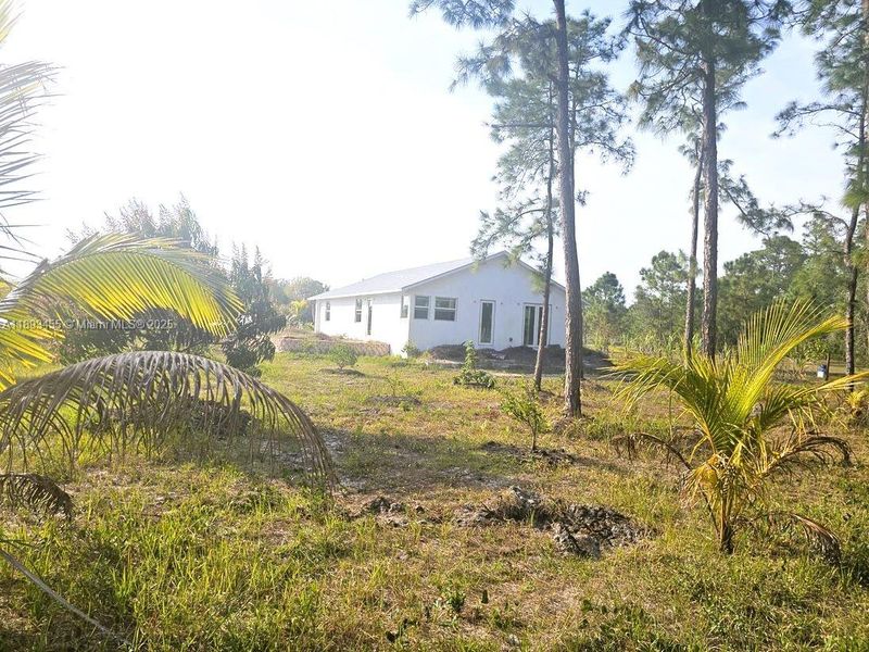 Image 6 of a home in .