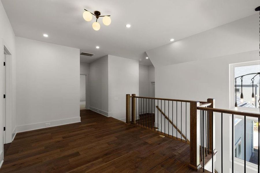 Spacious, unfurnished interior of a new home in Aster, Roswell (Image 67).
