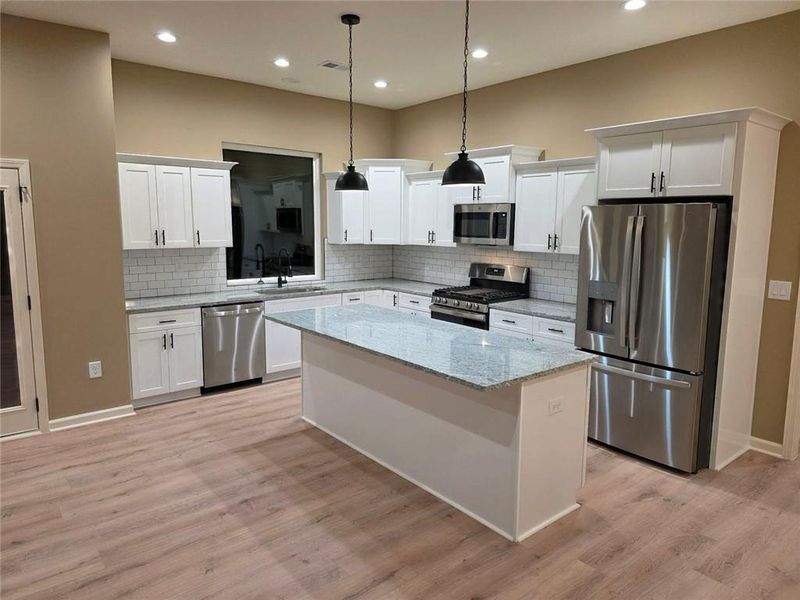 Furnished interior view inside a new home in , Jasper (Image 6).
