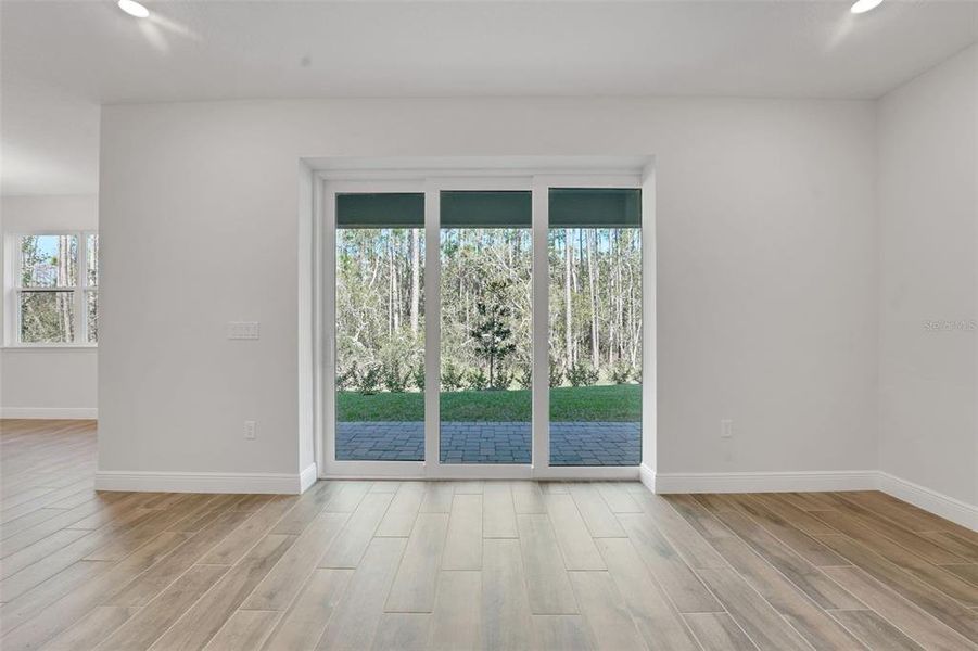 Spacious, unfurnished interior of a new home in Palms at Windermere, Windermere (Image 51).