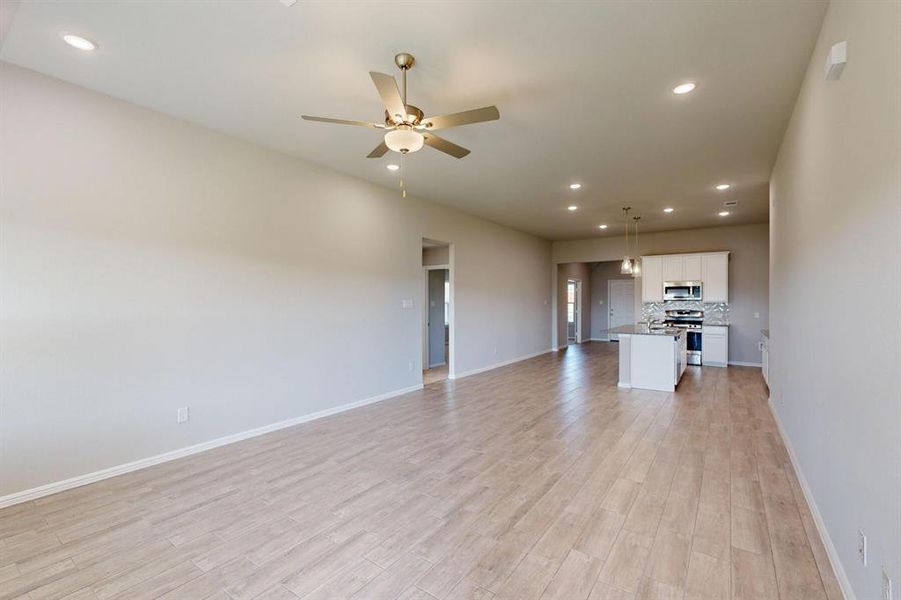 Spacious, unfurnished interior of a new home in Meadow Park, Ponder (Image 31). Spacious, unfurnished interior of a new home in Meadow Park, Ponder (Image 31).