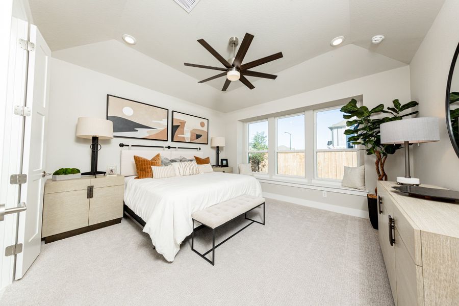 Furnished interior view inside a new home in Amira, Tomball (Image 6).