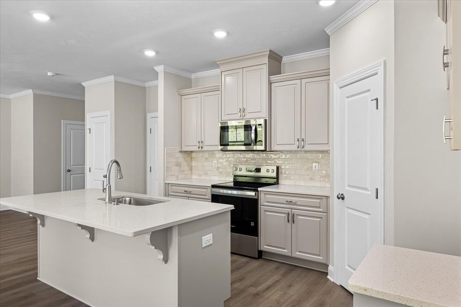 Furnished interior view inside a new home in Forrest Bluff, North Augusta (Image 10). Furnished interior view inside a new home in Forrest Bluff, North Augusta (Image 10).