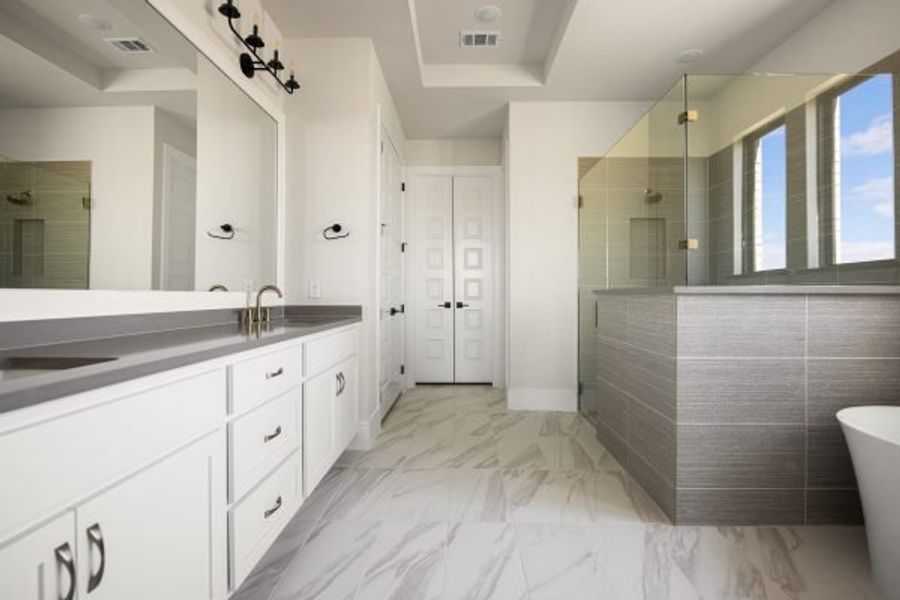 Furnished interior view inside a new home in Heath Golf and Yacht Club, Heath (Image 46).