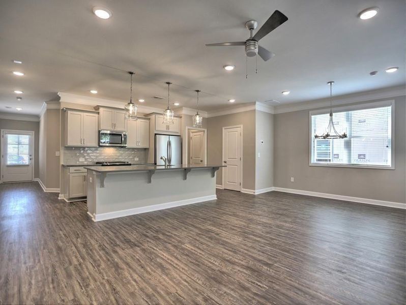 Spacious, unfurnished interior of a new home in East Park Village, Kennesaw (Image 40).