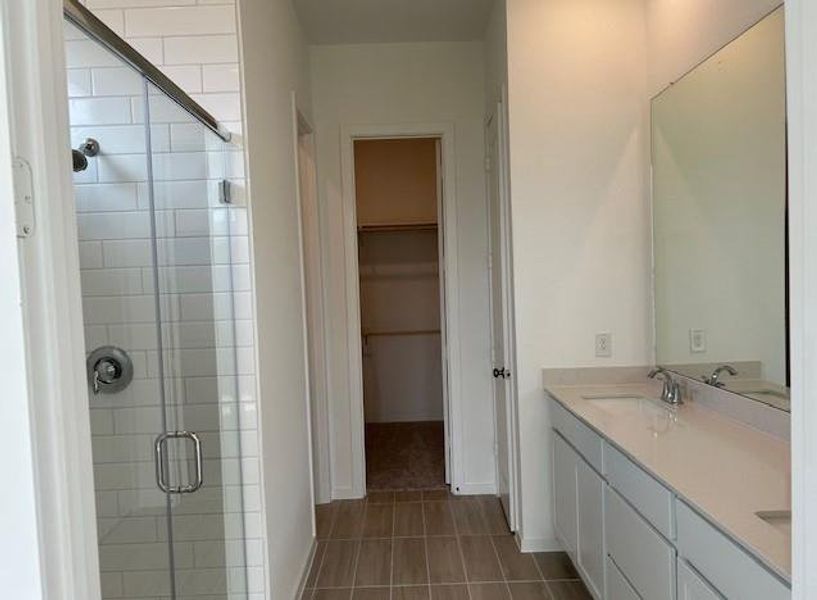 **Photos are representative only. This is not the actual homesite.**