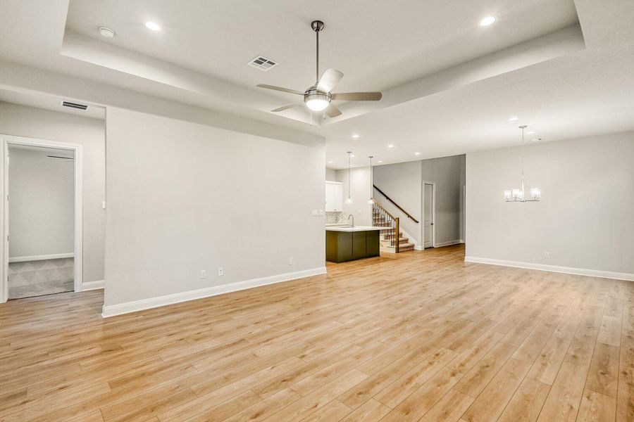 Spacious, unfurnished interior of a new home in 6 Creeks, Kyle (Image 9).