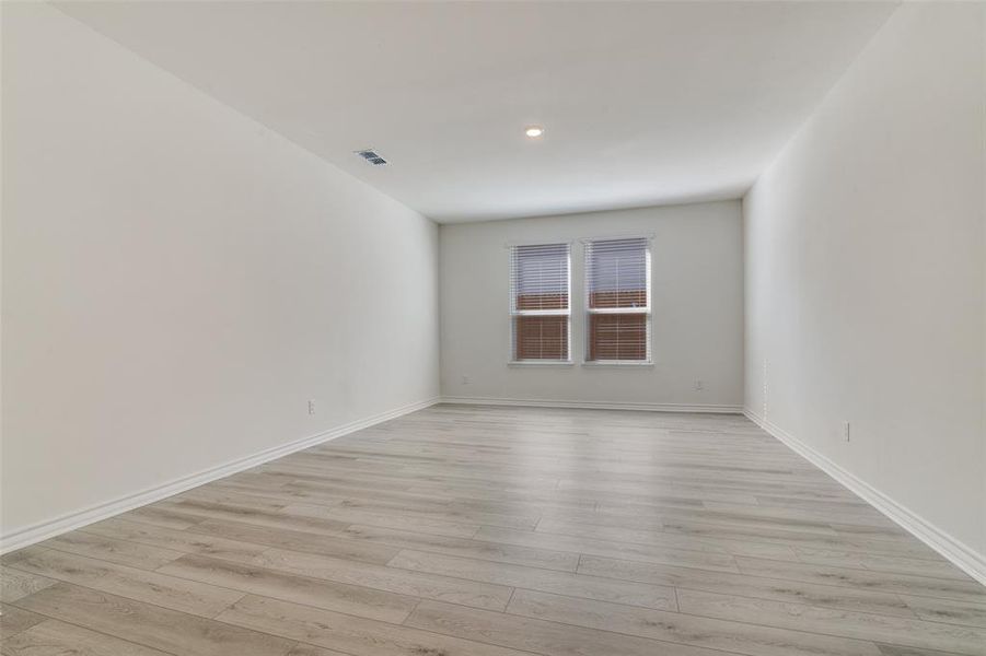 Spacious, unfurnished interior of a new home in Heartland Signature, Crandall (Image 19). Spacious, unfurnished interior of a new home in Heartland Signature, Crandall (Image 19).