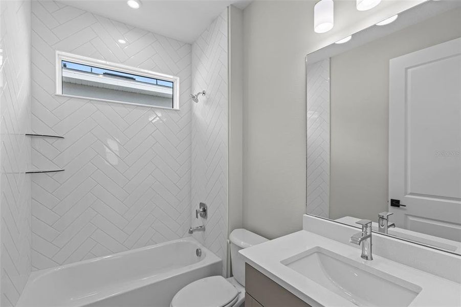 Furnished interior view inside a new home in Cresswind at Hammock Oaks, Lady Lake (Image 5). Furnished interior view inside a new home in Cresswind at Hammock Oaks, Lady Lake (Image 5).