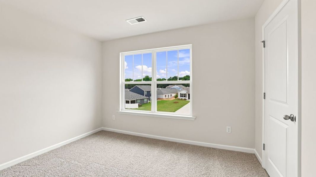 Spacious, unfurnished interior of a new home in Lakestone, Woodruff (Image 30).