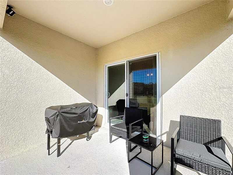 Exterior details and patio area of a home in , St. Cloud (Image 3).