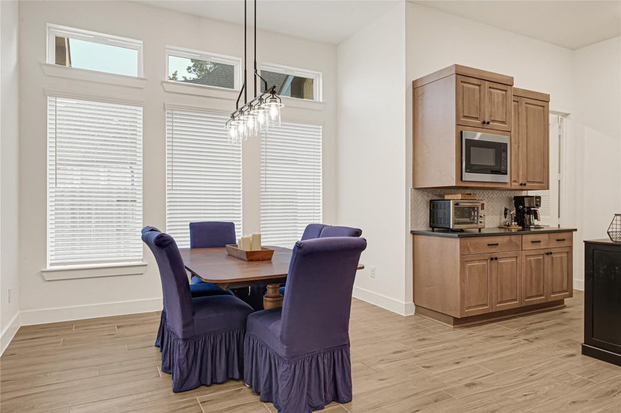 Furnished interior view inside a new home in Evergreen 40s, Conroe (Image 13). Furnished interior view inside a new home in Evergreen 40s, Conroe (Image 13).