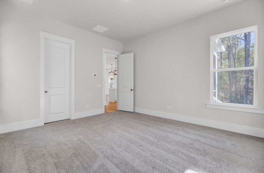 Spacious, unfurnished interior of a new home in , Johns Island (Image 19).