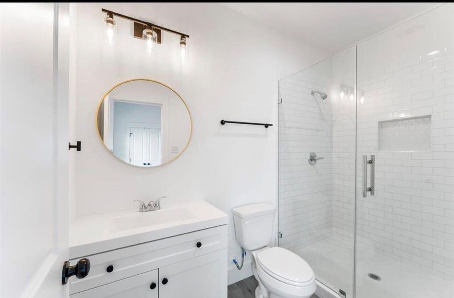 Furnished interior view inside a new home in , Beasley (Image 7).