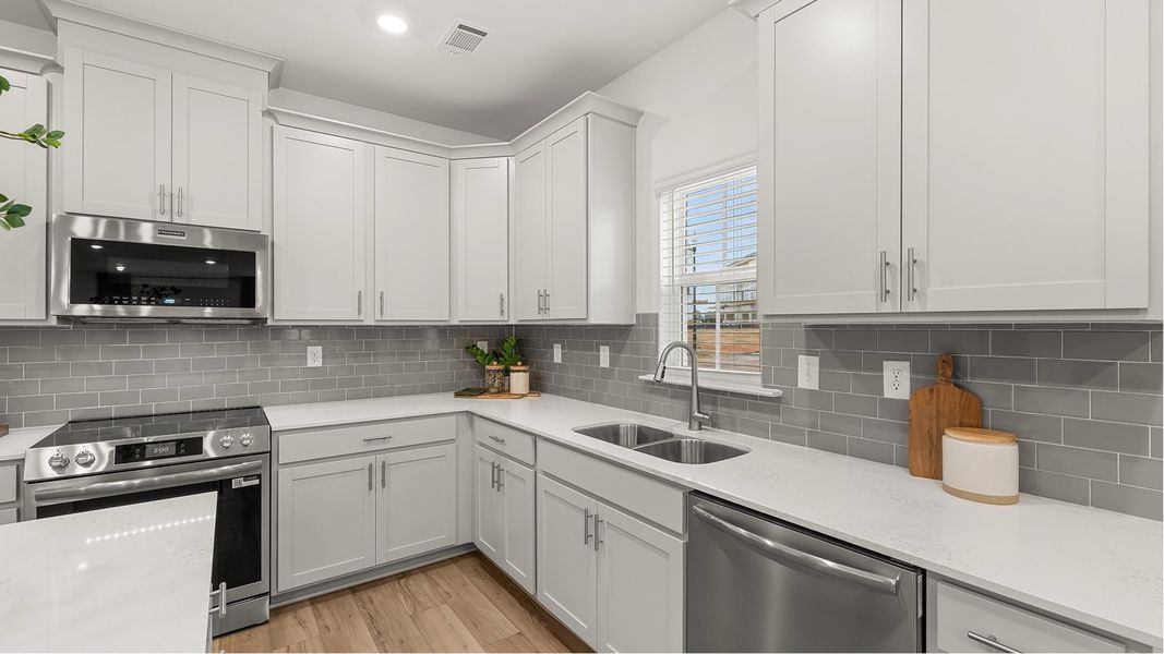 2883 Centerville Kitchen 4of9 F1