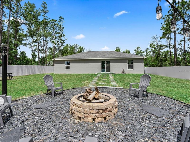 Exterior details and patio area of a home in , Ocala (Image 27).
