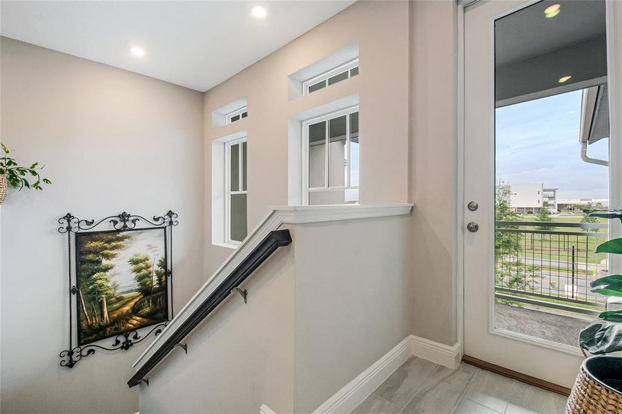 Furnished interior view inside a new home in , Orlando (Image 27).