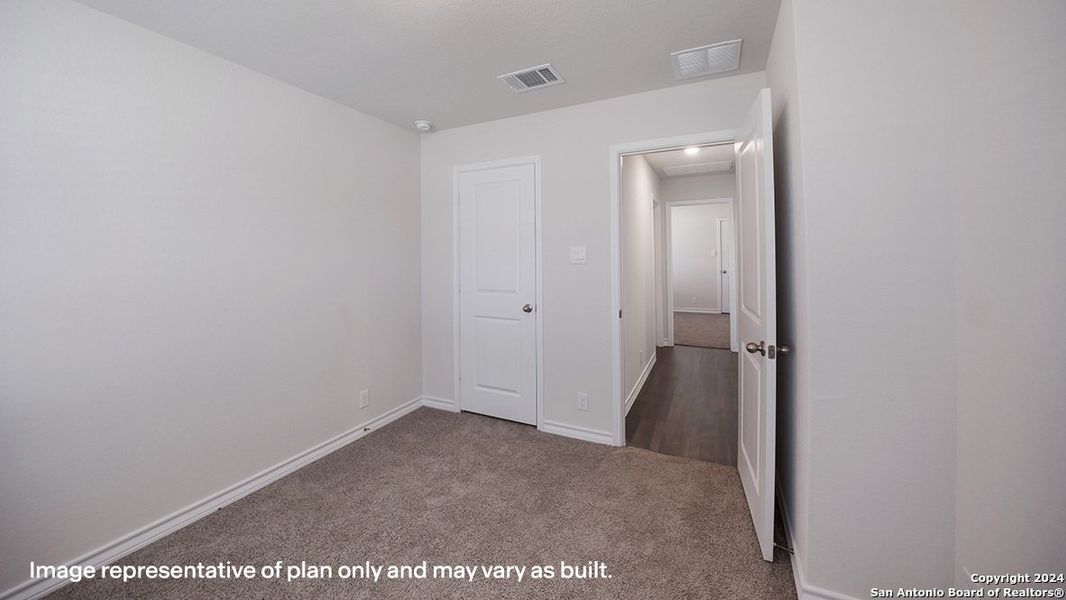 Spacious, unfurnished interior of a new home in Langdon, San Antonio (Image 21).