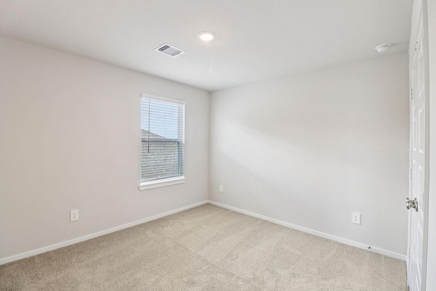 Spacious, unfurnished interior of a new home in Pine Lake Cove - Premier Series, Montgomery (Image 28).