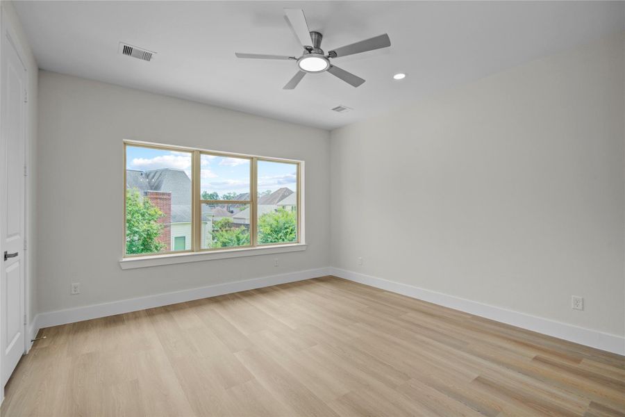 Spacious, unfurnished interior of a new home in , Spring (Image 42).