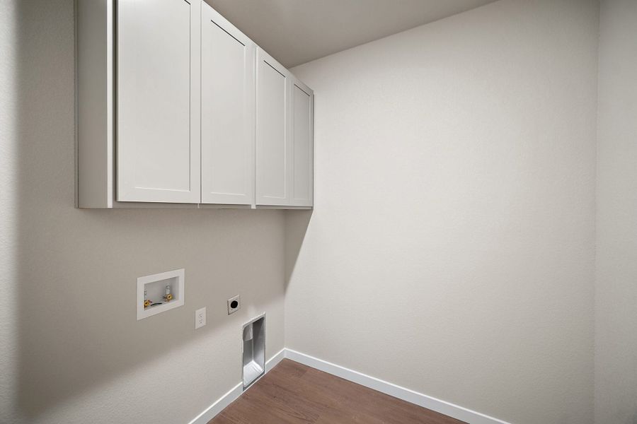 Spacious, unfurnished interior of a new home in Aspen Ranch, Fountain (Image 16).