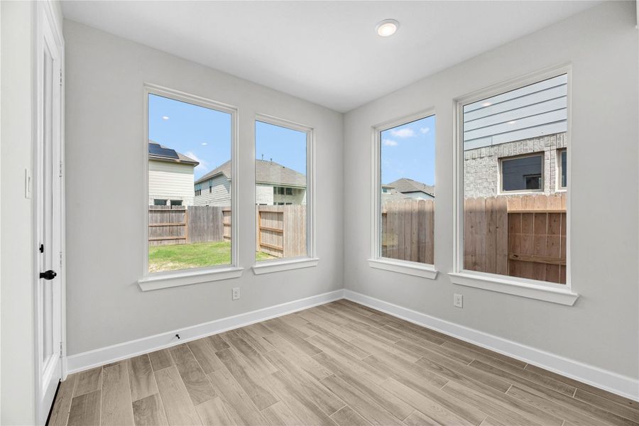 Spacious, unfurnished interior of a new home in Sunterra (Katy ISD), Katy (Image 12). Spacious, unfurnished interior of a new home in Sunterra (Katy ISD), Katy (Image 12).
