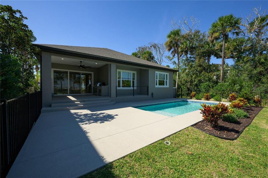 Exterior details and patio area of a home in , Palm Coast (Image 21).