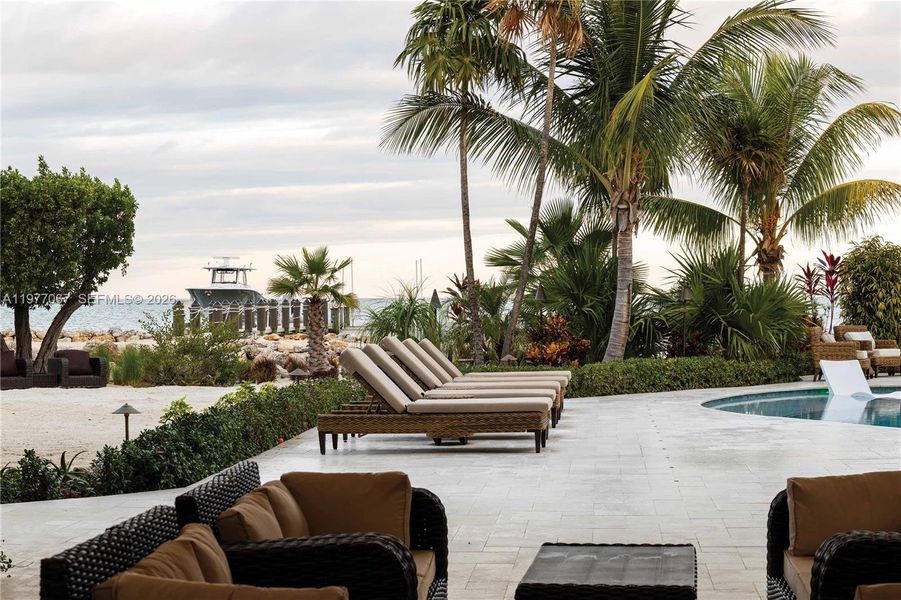 Community amenities in , Marathon (Image 17).