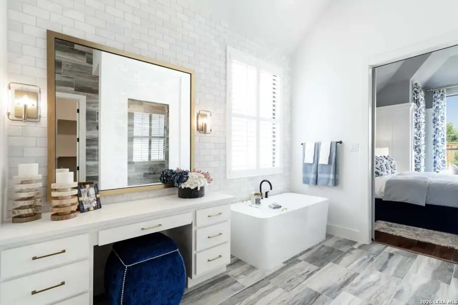 Furnished interior view inside a new home in Mayfair, New Braunfels (Image 11).