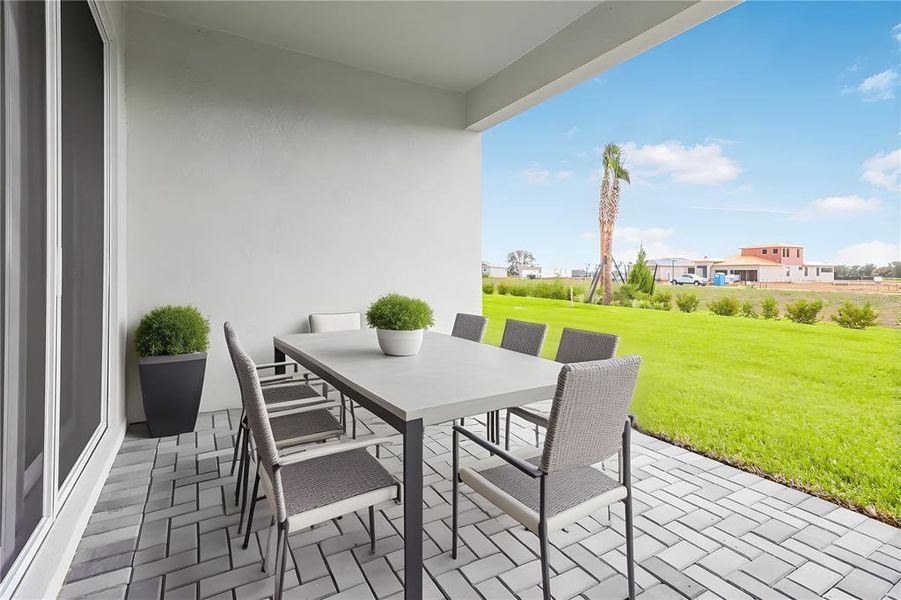 Exterior details and patio area of a home in Cresswind at Lake Harris, Tavares (Image 3).