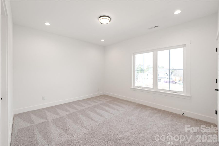 Spacious, unfurnished interior of a new home in , Davidson (Image 24).