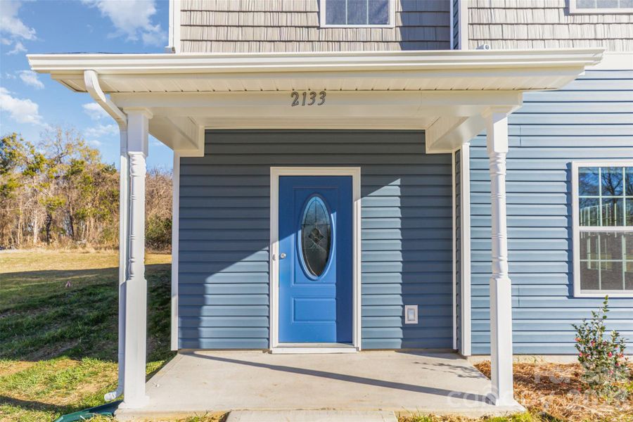 Covered front entry Covered front entry