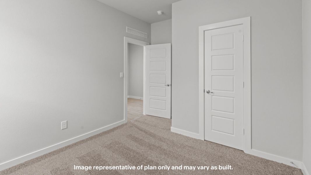 Spacious, unfurnished interior of a new home in Northwest Passage, Midland (Image 21). Spacious, unfurnished interior of a new home in Northwest Passage, Midland (Image 21).