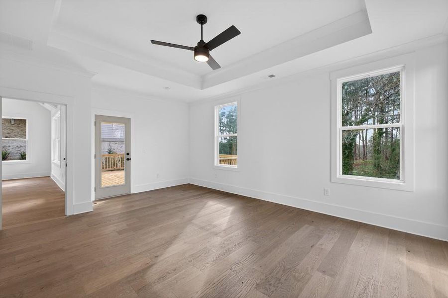 Spacious, unfurnished interior of a new home in , Marietta (Image 46).
