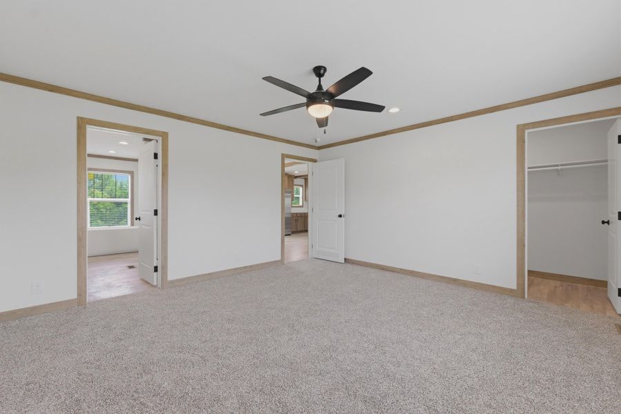 Spacious, unfurnished interior of a new home in , Cross (Image 21).