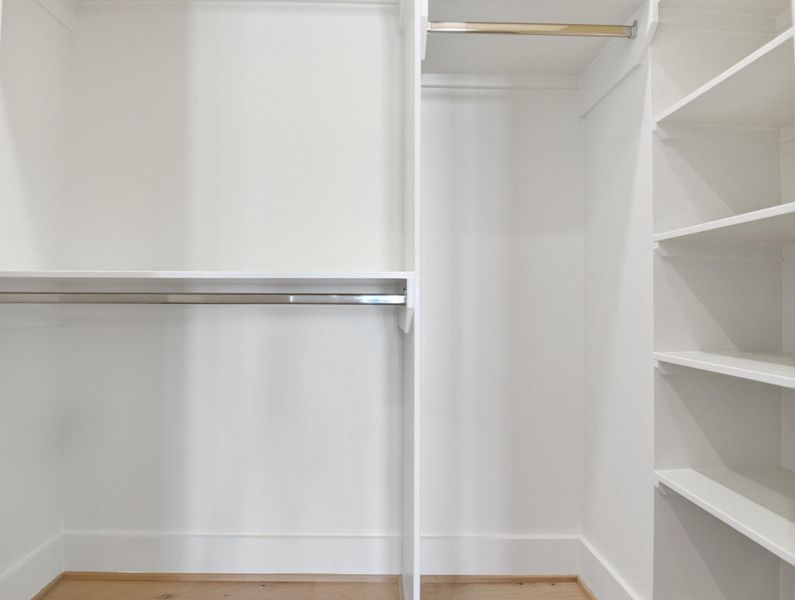 Spacious, unfurnished interior of a new home in , Houston (Image 40).