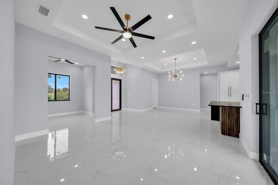 Spacious, unfurnished interior of a new home in , Lehigh Acres (Image 26).