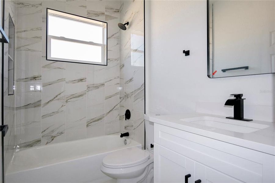 Furnished interior view inside a new home in , Sebring (Image 33).