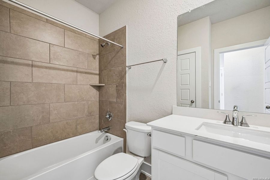 Furnished interior view inside a new home in Stetson Ridge, Marion (Image 7).