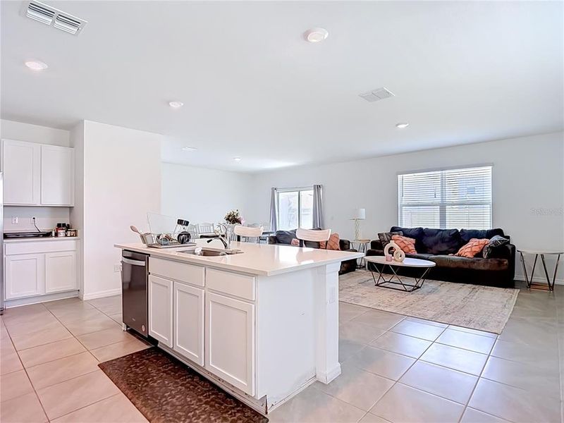 Furnished interior view inside a new home in Westgate at Avalon Park, Wesley Chapel (Image 6). Furnished interior view inside a new home in Westgate at Avalon Park, Wesley Chapel (Image 6).