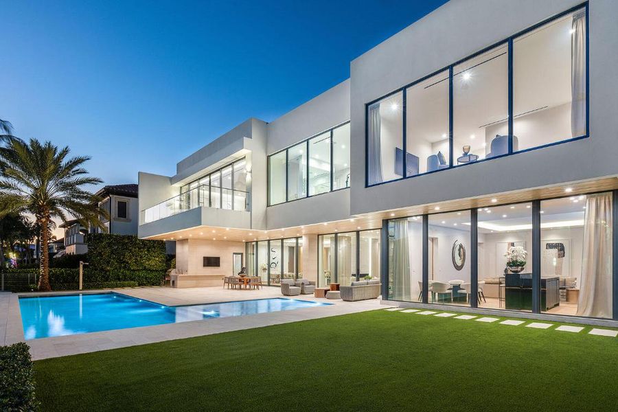 224_Key_Palm_Road_Dusk_09