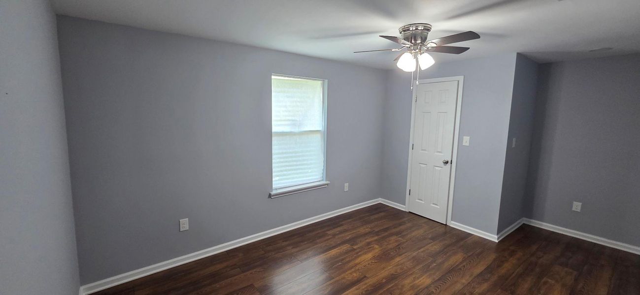 Spacious, unfurnished interior of a new home in , Navasota (Image 16). Spacious, unfurnished interior of a new home in , Navasota (Image 16).