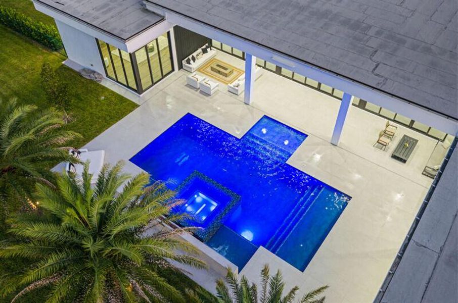 8795 Valencia Court